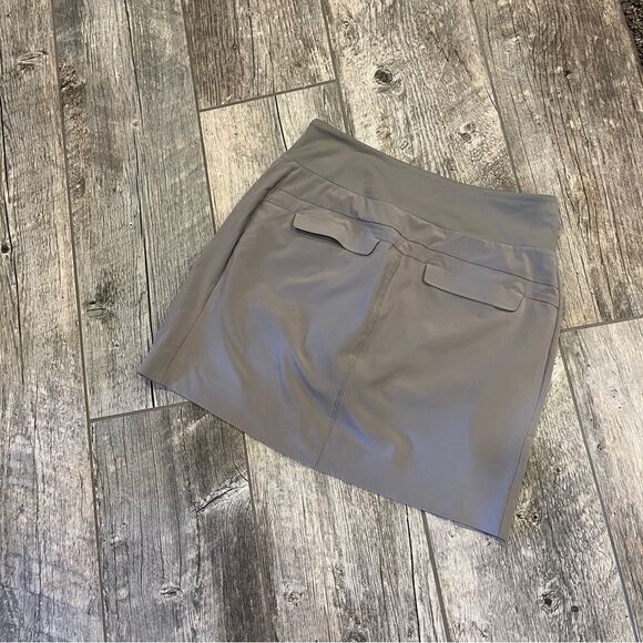 Athleta Gray Mini Skirt/Skort size 2 - Picture 4 of 10